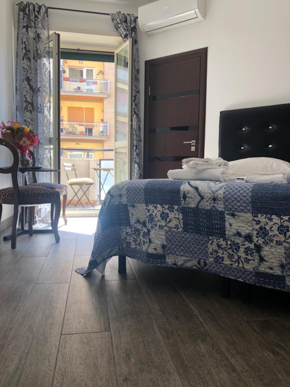 Let'S Go To Rome Bed & Breakfast ภายนอก รูปภาพ
